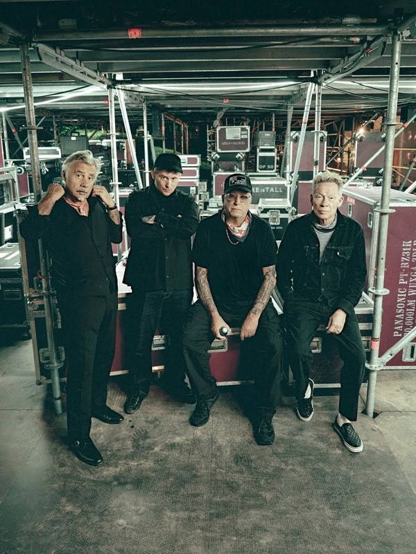 Read more about the article SEX PISTOLS FEATURING FRANK Carter Expand Summer 2026 Tour As Momentum Builds Across Europe