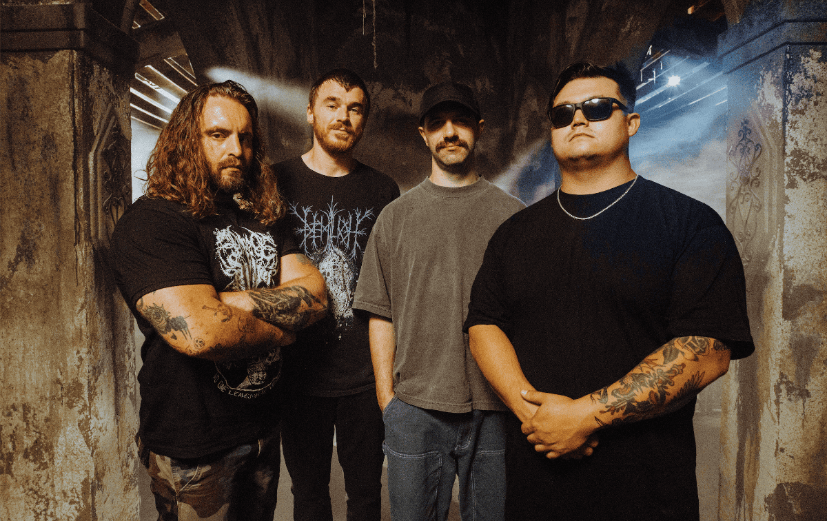 You are currently viewing SANGUISUGABOGG split with guitarist