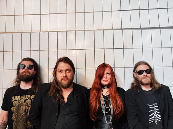 Read more about the article A PLAGUE OF LIGHTHOUSE KEEPERS announce debut EP “Towers of Silence”