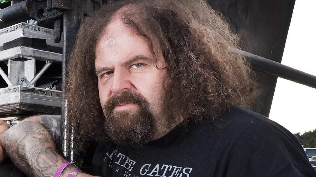 Read more about the article NAPALM DEATH’s bassist and songwriter Shane Embury announces debut solo album