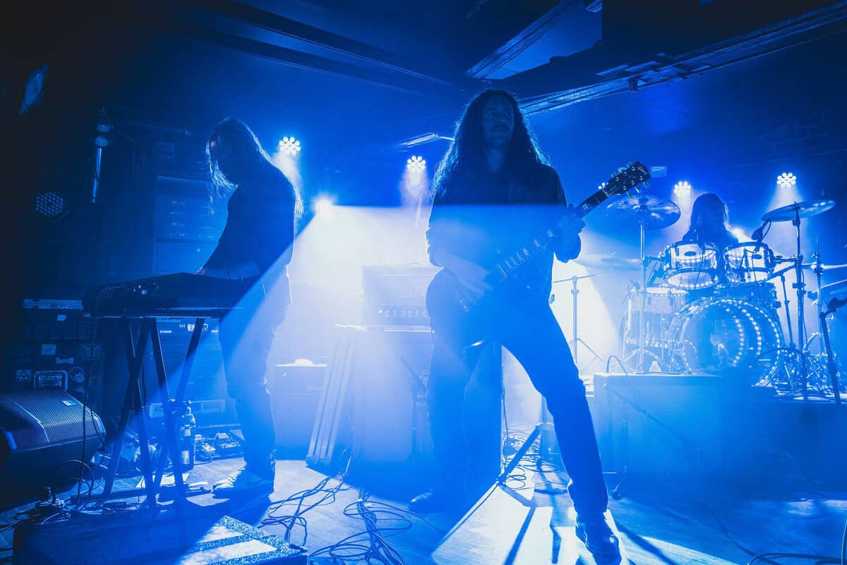 BASTION ROSE issues a dystopian call to arms with aggressive new single “Break The Machine”